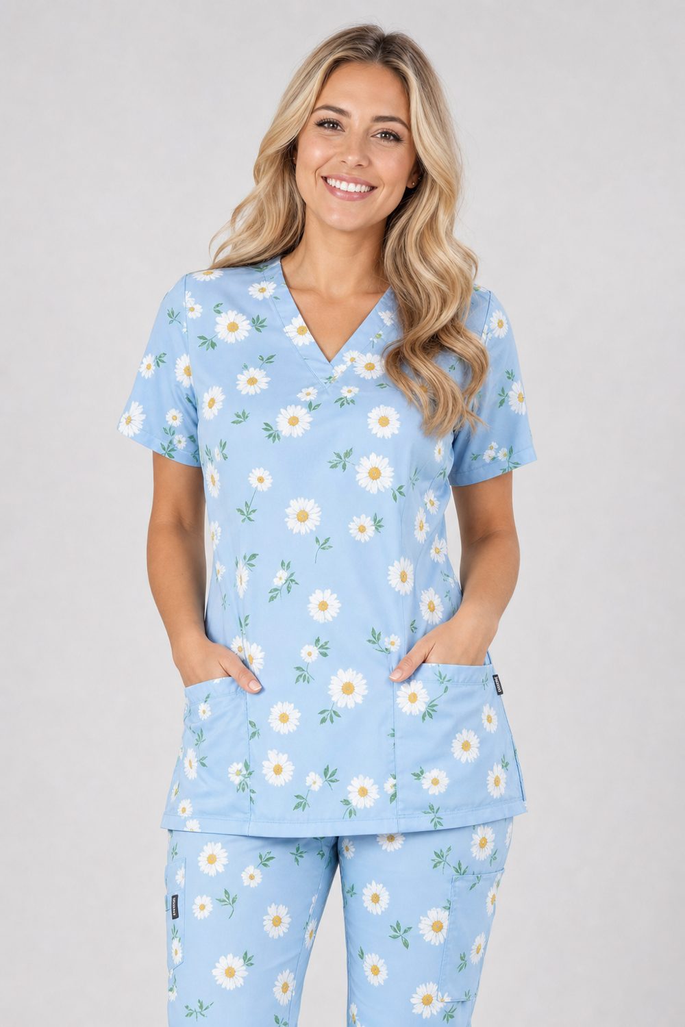 Daisy print scrub set